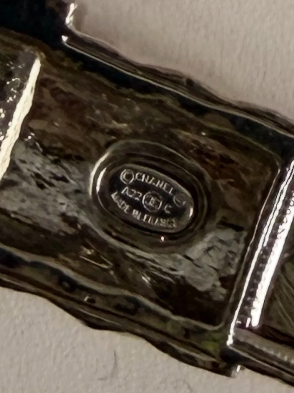 CHANEL metal strass